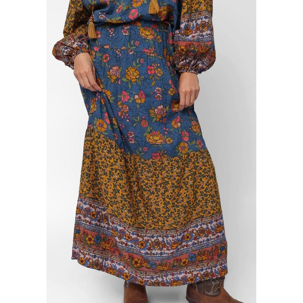 NATURAL LIFE nwt M patchwork floral Camille Maxi summer Skirt Riviera Batik Blue
